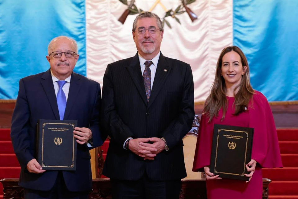 Guatemala chooses UK as partner for Metro Riel