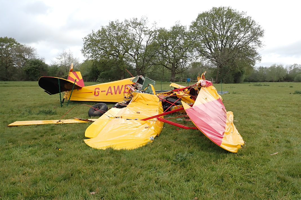 AAIB Report: G-AWEF, Fatal Accident Near Headcorn Aerodrome, Kent