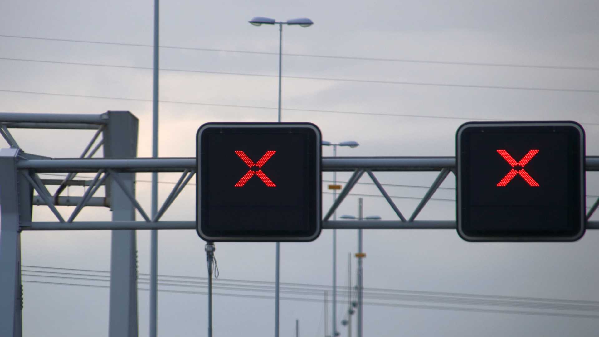 Ambulance Crews Urge Drivers to Respect the Red X