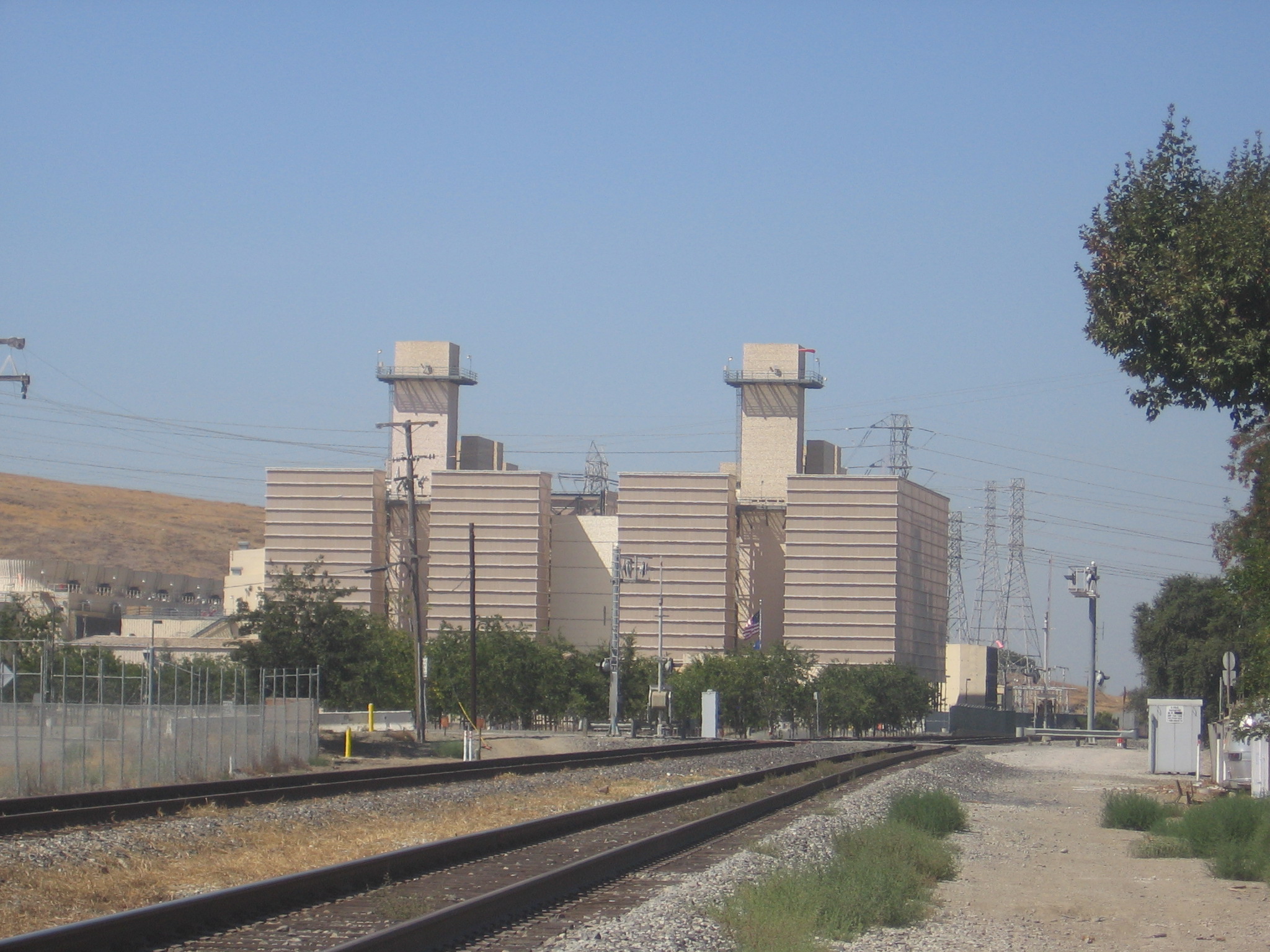 Analysis of the 2013 Metcalf Substation Attack