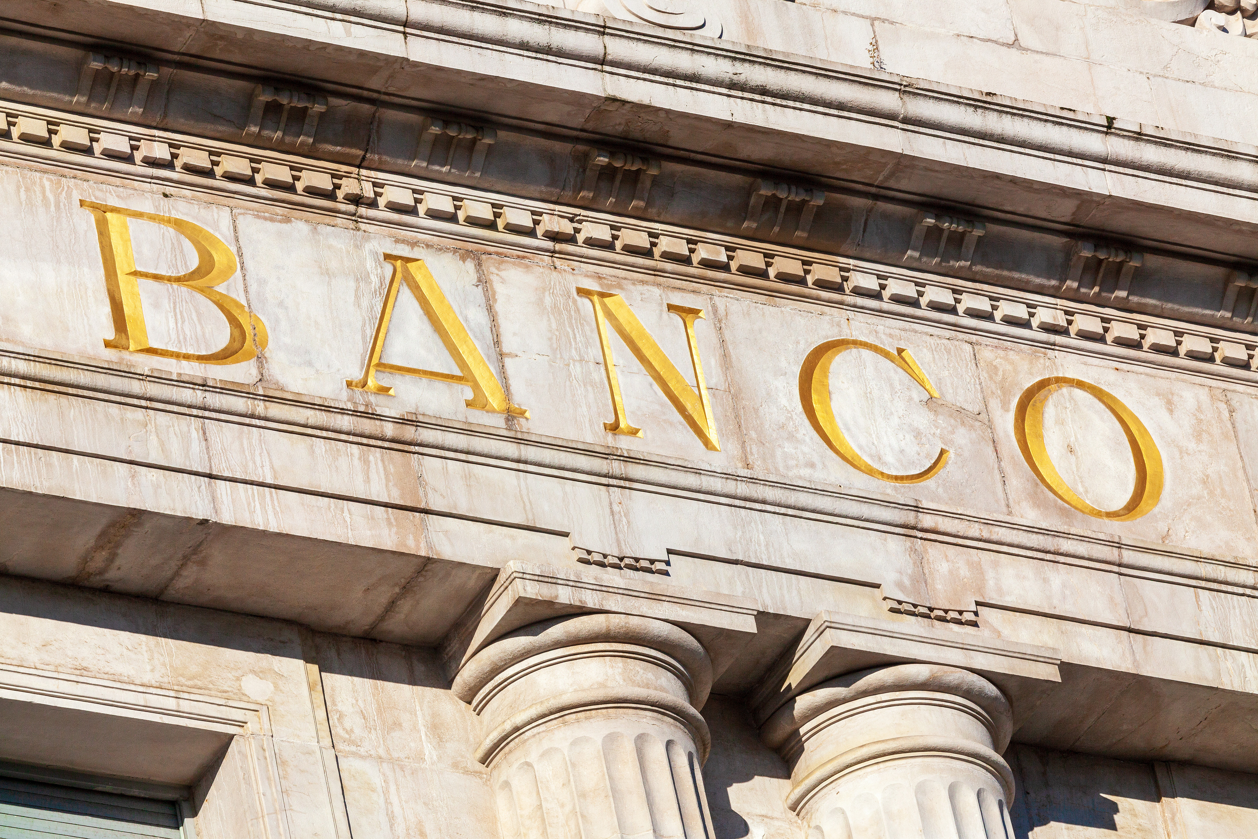 Banks Ranked in Latest Customer Survey Results