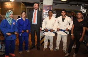 British Acting High Commissioner Visits Boxing Academy as Commonwealth Games Begin in Birmingham