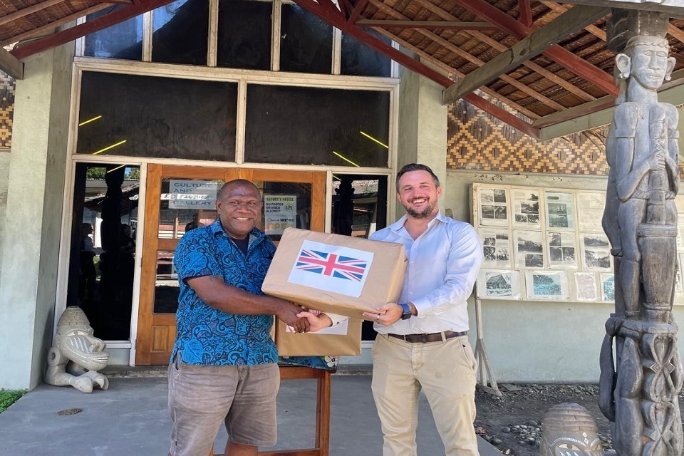 High Commissioner Thomas Coward handed over the kit to Deputy Director of the National Museum Lawrence Kiko