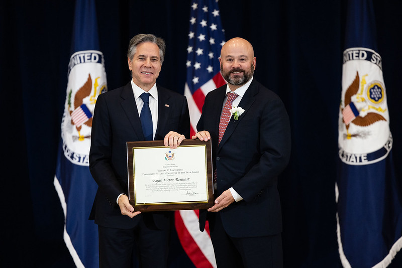 DSS Special Agent Who Led Khartoum Evacuation Receives the 2023 DSS Employee of the Year Award