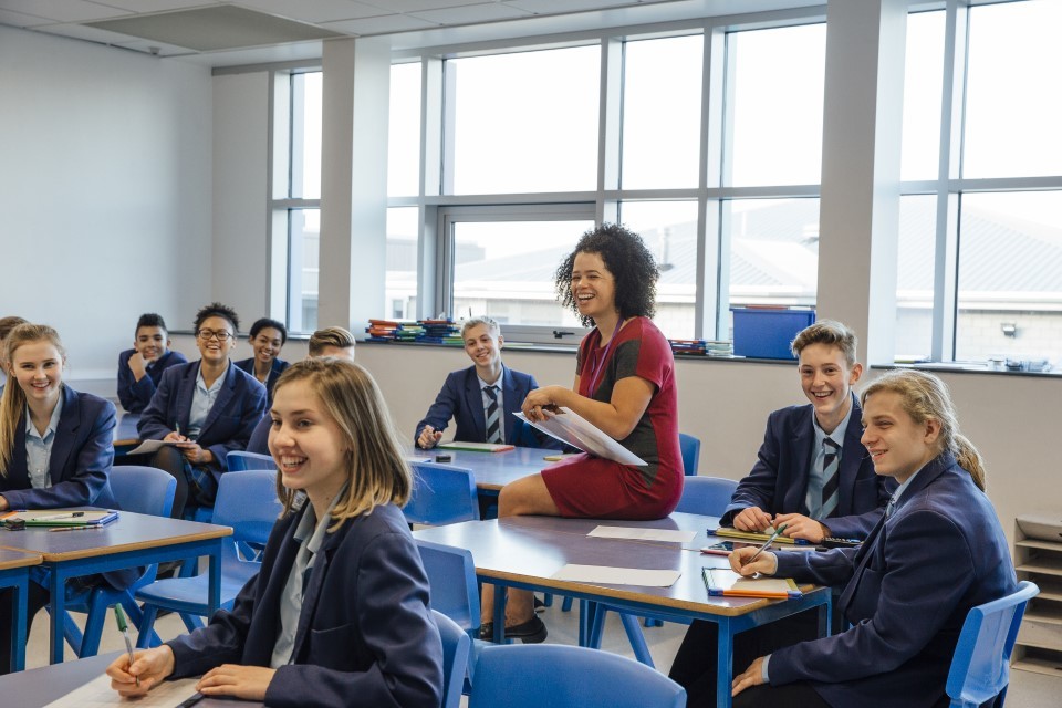 Education Secretary Calls for Ex-Teachers to Return to Classrooms