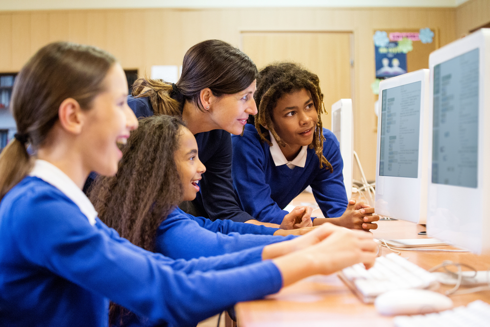Education Secretary Urges Remaining Schools to Participate in National Tutoring Programme