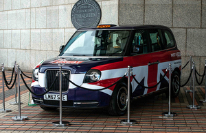 Electric Taxis to Go Wireless Thanks to New Charging Tech Trial