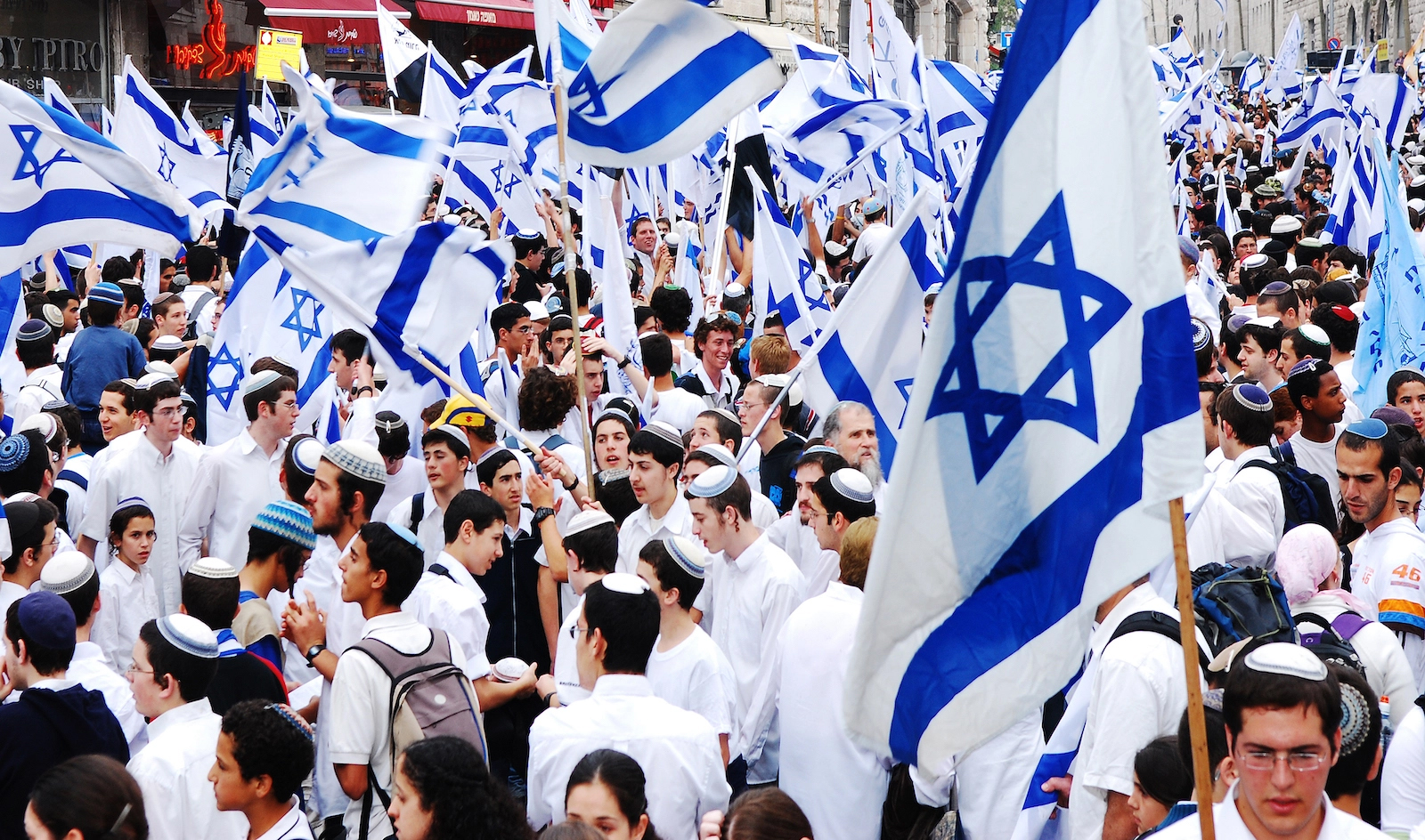 Giving Thanks to Hashem