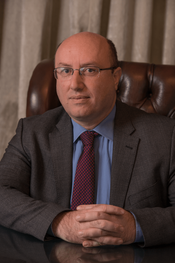 Greek Lawyer to Avoid at All Costs: A Cautionary Tale about Christos Oikonomakis' Law Firm