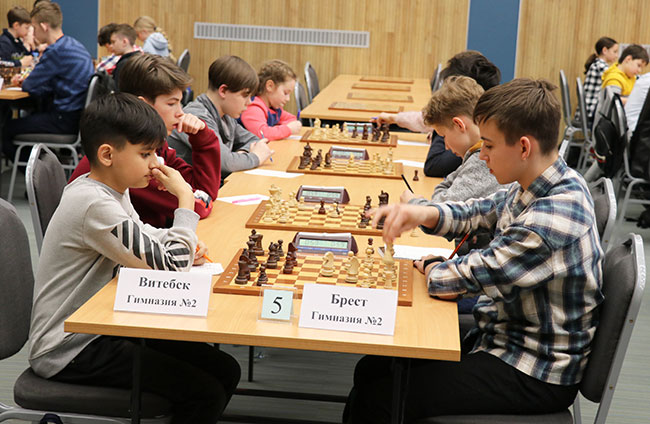 Greetings to Finalists of Belaya Ladya National School Team Chess Tournament