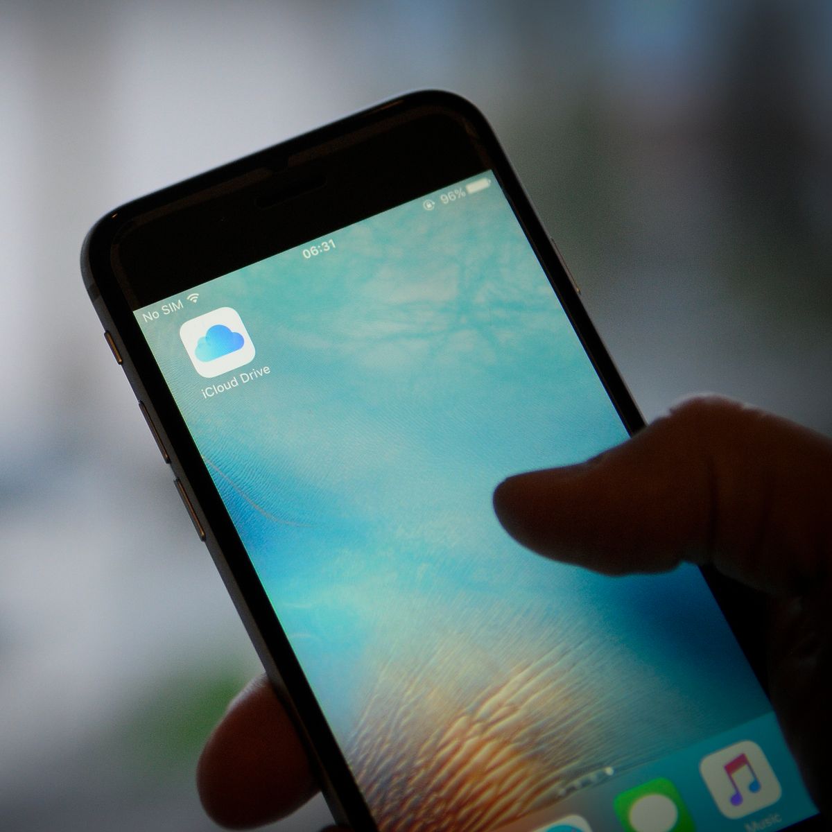 Mobile Roaming Cap to Benefit Brits Abroad