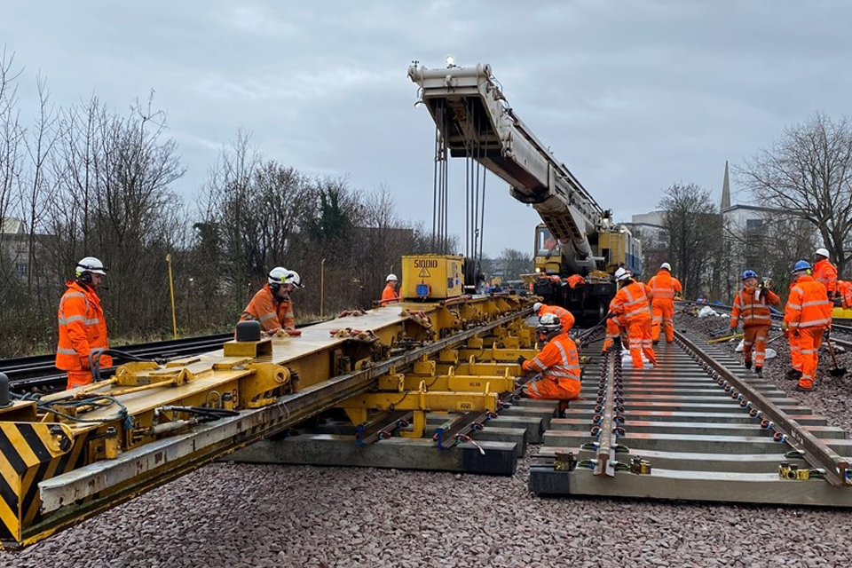 Transport Secretary Secures Major Rail Supply Deal to Protect Thousands of British Steel Jobs